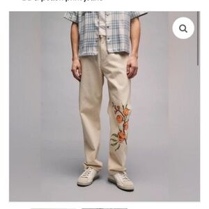 BDG pants with Peach print 🍑